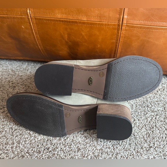 NWOB Lucky Brand Hirsi Booties - Picture 6 of 7